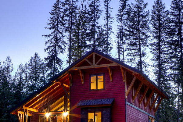 Moose-Head-Fernie-BC-Canadian-Timberframes-Front-Exterior
